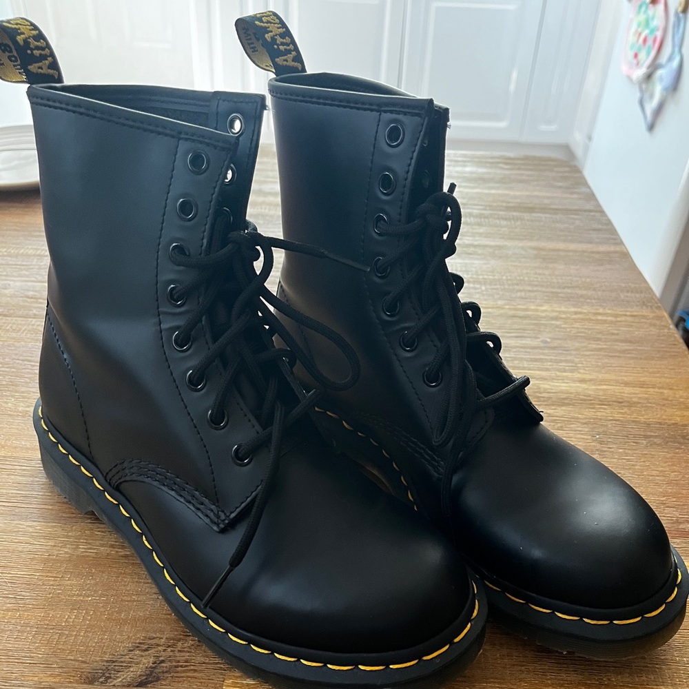Doc Martens boots in women’s size 8, EU 39